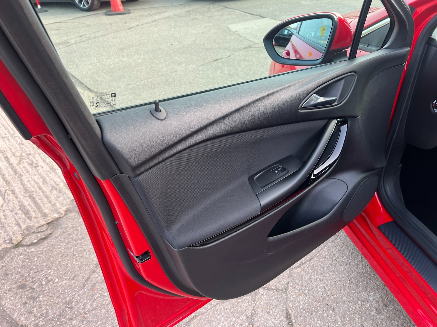 Used Vauxhall Astra 2017 for sale - 77778738: Photo 13