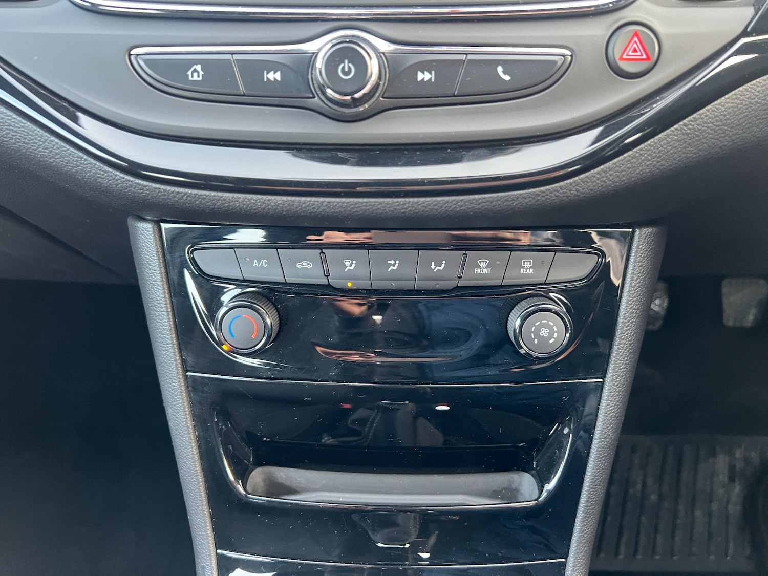 Used Vauxhall Astra 2017 for sale - 77778738: Photo 19