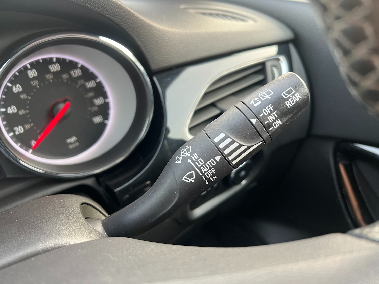 Used Vauxhall Astra 2017 for sale - 77778738: Photo 24