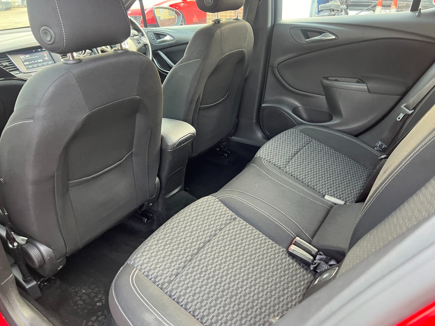 Used Vauxhall Astra 2017 for sale - 77778738: Photo 39