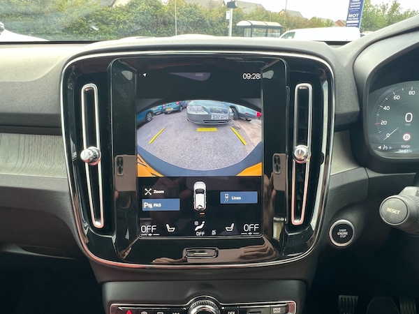 Used Volvo XC40 2021 for sale - 75502015: Photo 29