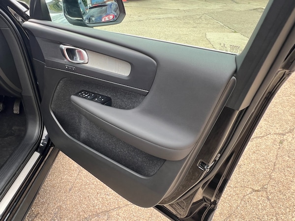Used Volvo XC40 2021 for sale - 75502015: Photo 34