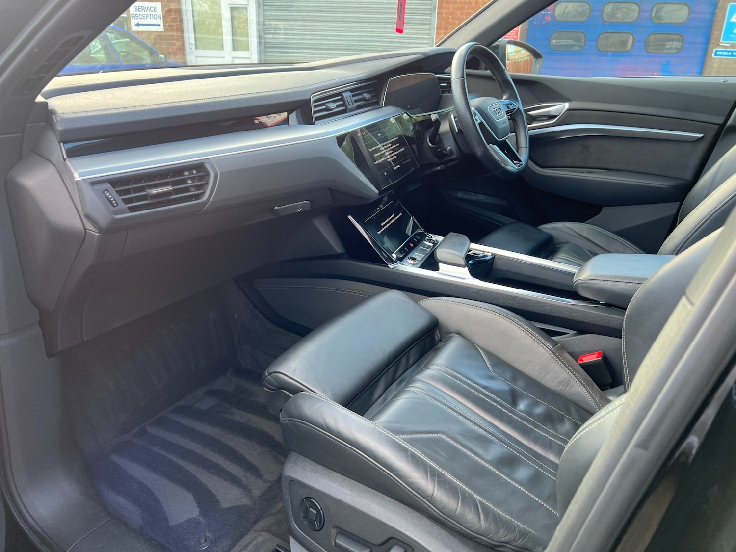 Used Audi e-tron 2021 for sale - 77235641: Photo 11