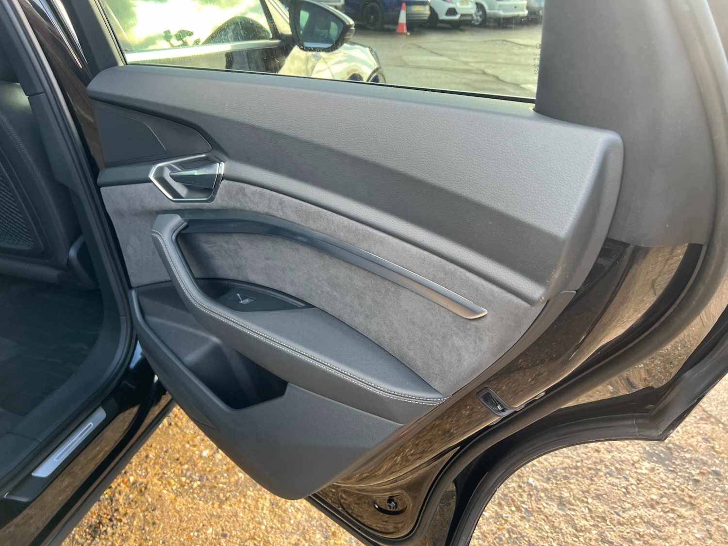 Used Audi e-tron 2021 for sale - 77235641: Photo 35