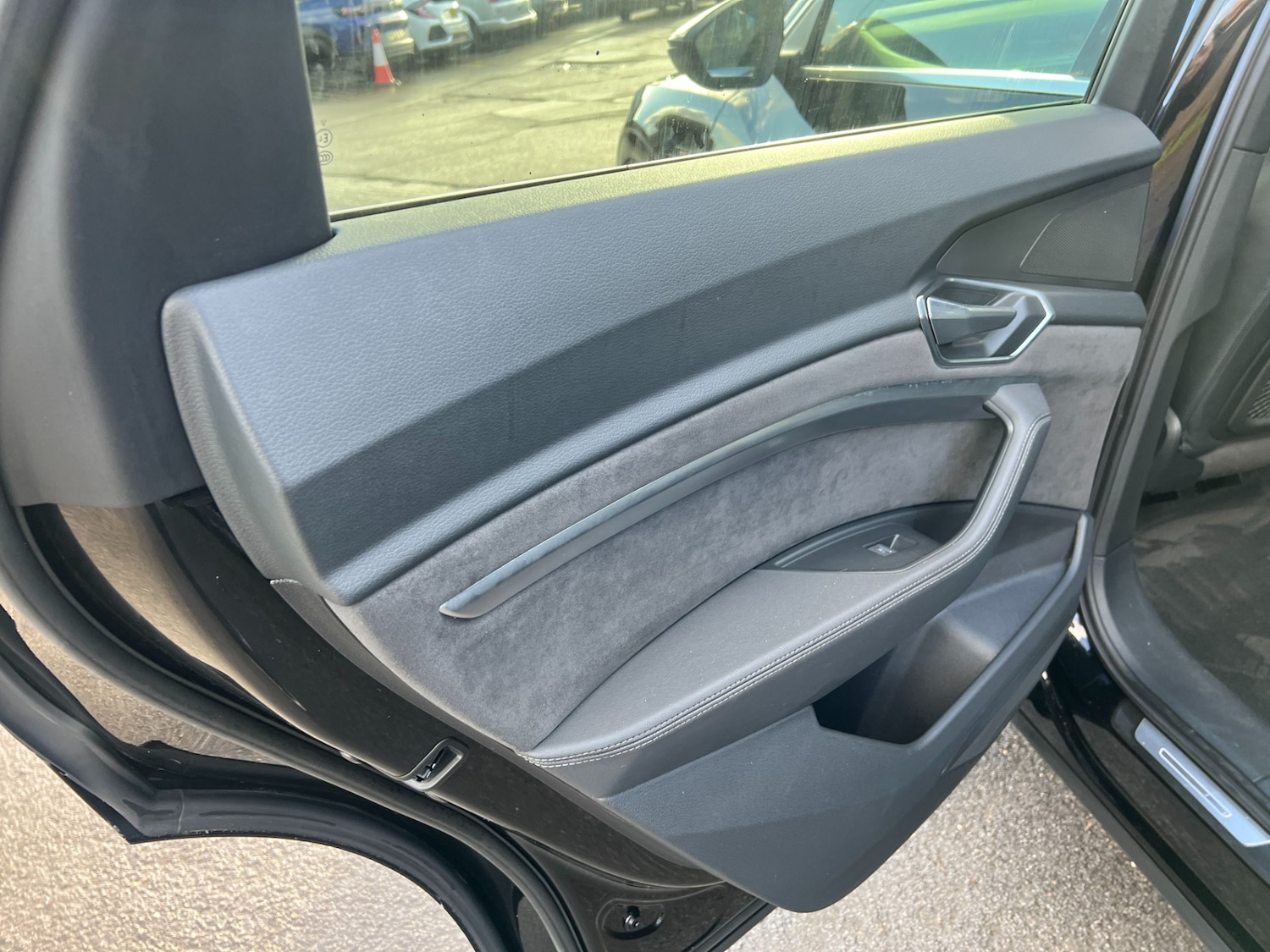 Used Audi e-tron 2021 for sale - 77235641: Photo 39