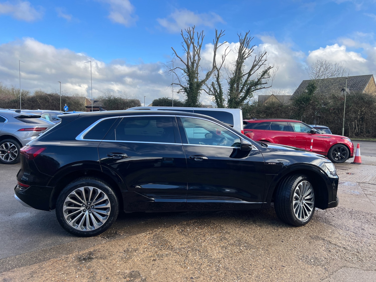 Used Audi e-tron 2021 for sale - 77235641: Photo 9