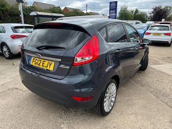 Used Ford Fiesta 2012 for sale - 75205235: Photo