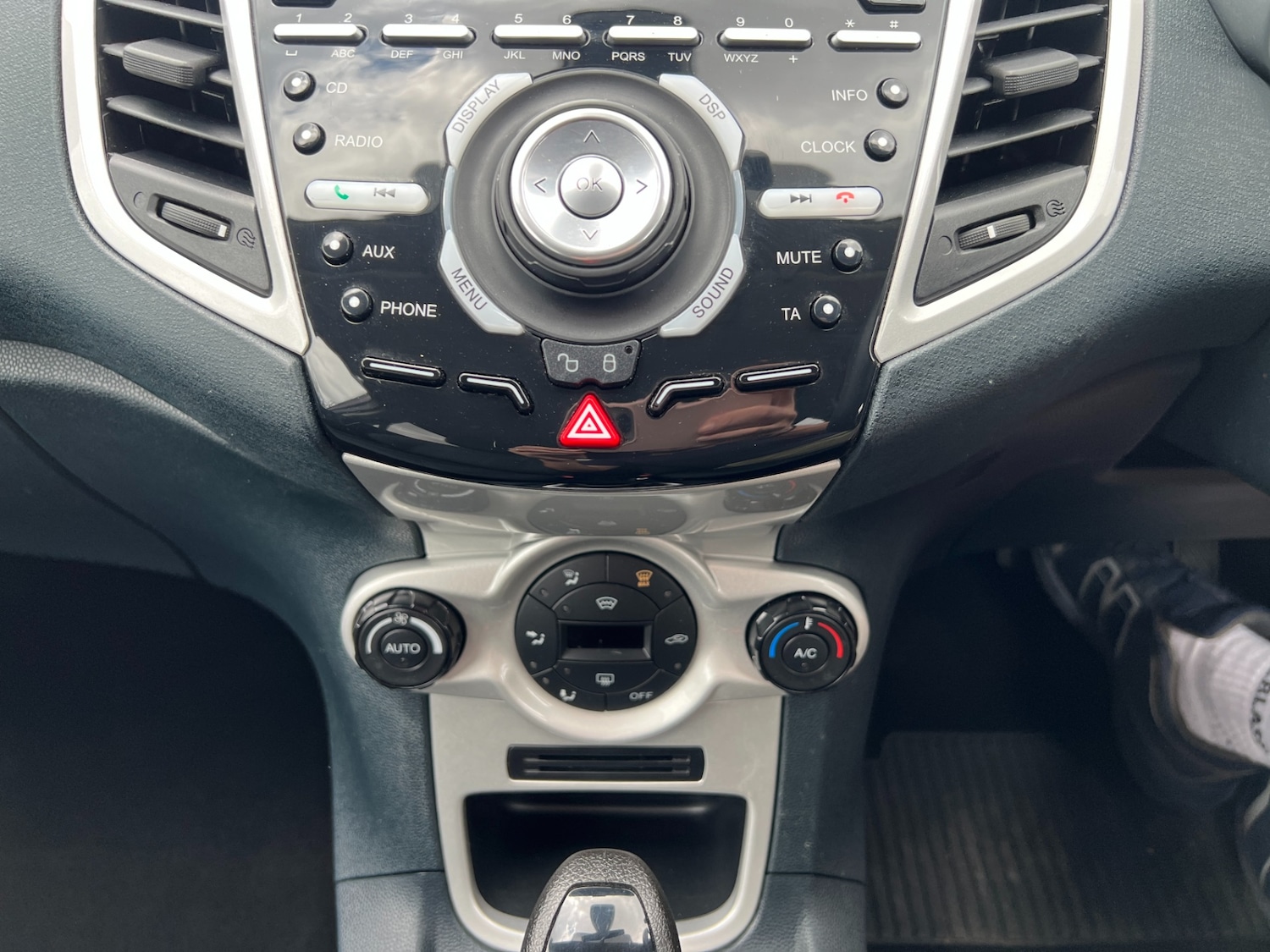 Used Ford Fiesta 2012 for sale - 76379283: Photo 19