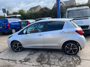 Used Toyota Yaris 2016 for sale - 78596875: Photo
