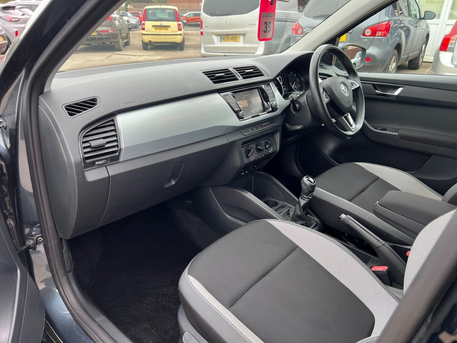 Used Skoda Fabia 2015 for sale - 78209900: Photo 12