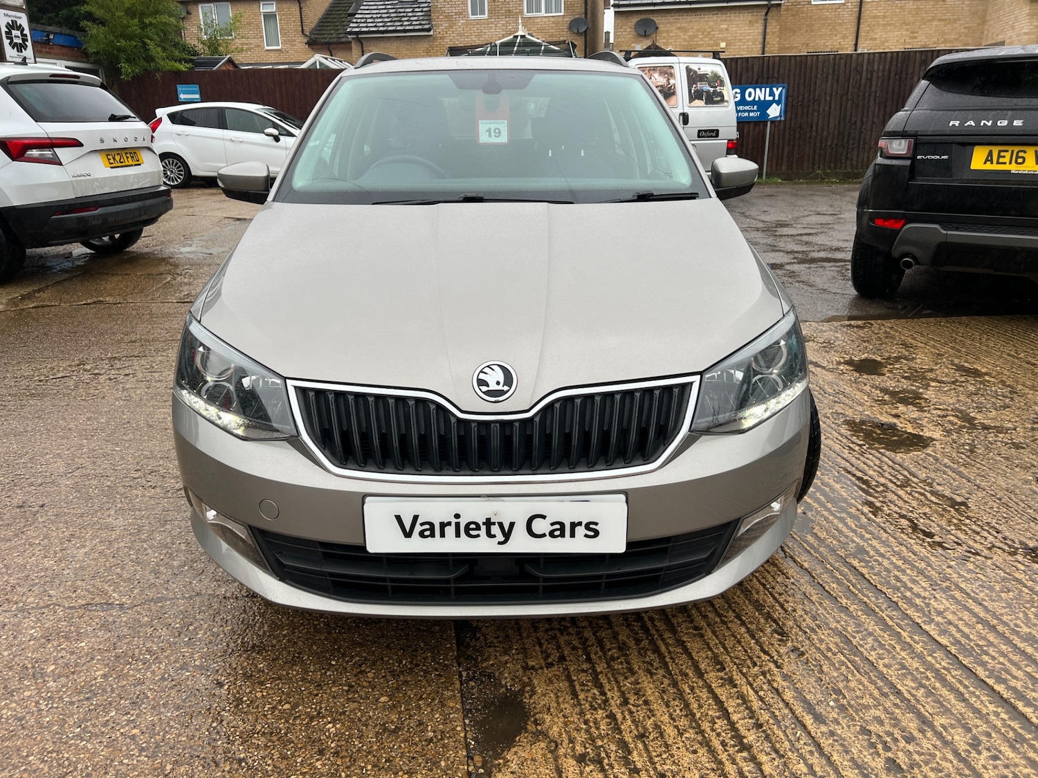 Used Skoda Fabia 2016 for sale - 77462193: Photo 2