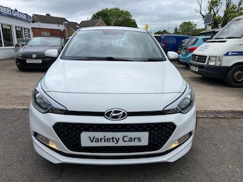Used Hyundai i20 2017 for sale - 78568916: Photo