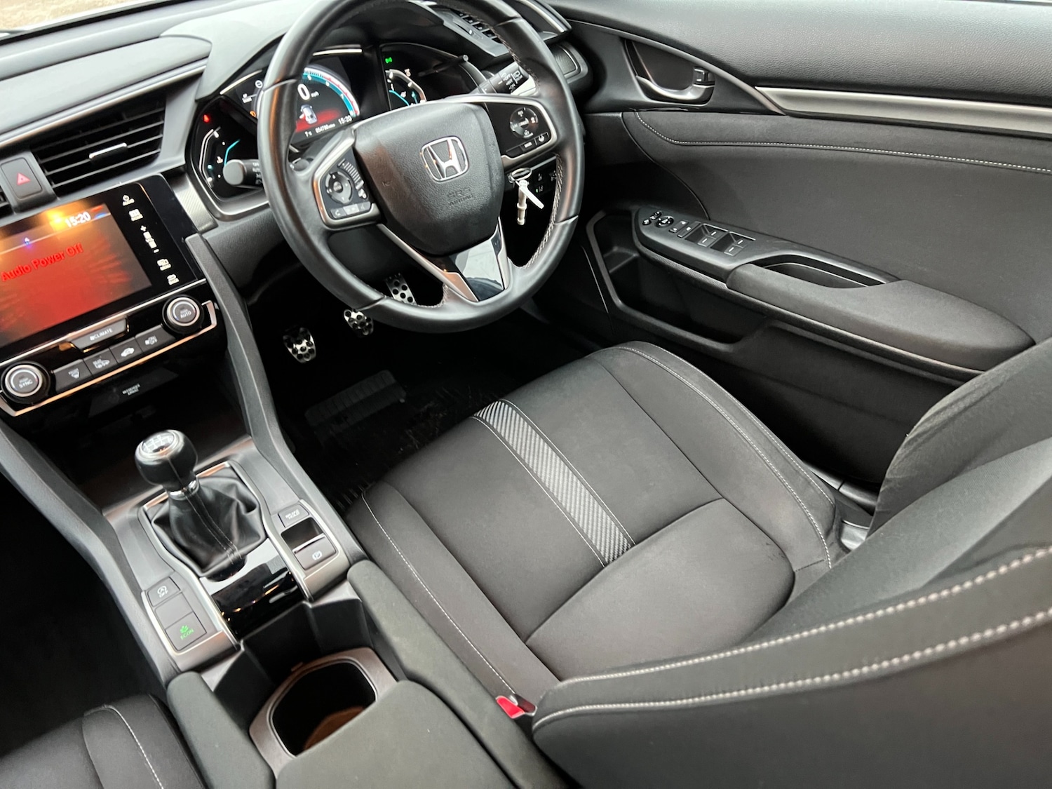 Used Honda Civic 2017 for sale - 77207117: Photo 15