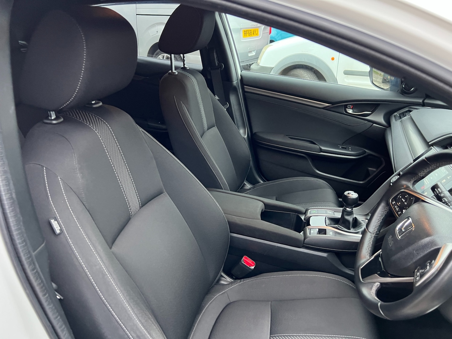 Used Honda Civic 2017 for sale - 77207117: Photo 32