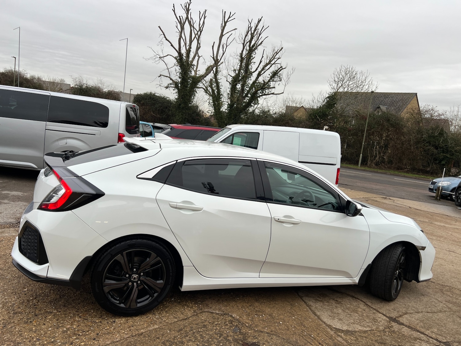 Used Honda Civic 2017 for sale - 77207117: Photo 9