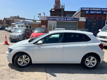Used Volkswagen Polo 2019 for sale - 78815941: Photo
