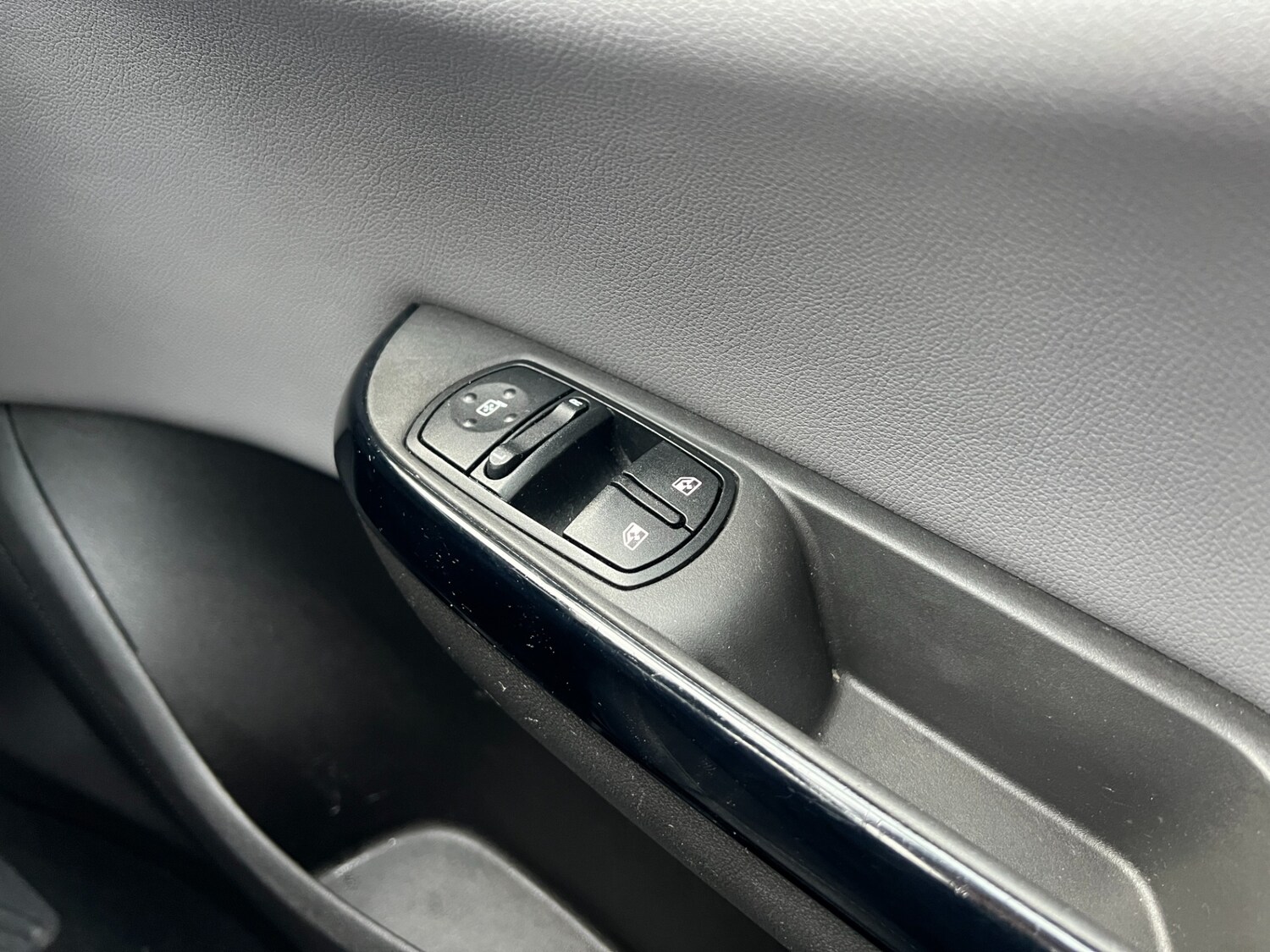 Used Vauxhall Corsa 2015 for sale - 76835009: Photo 28