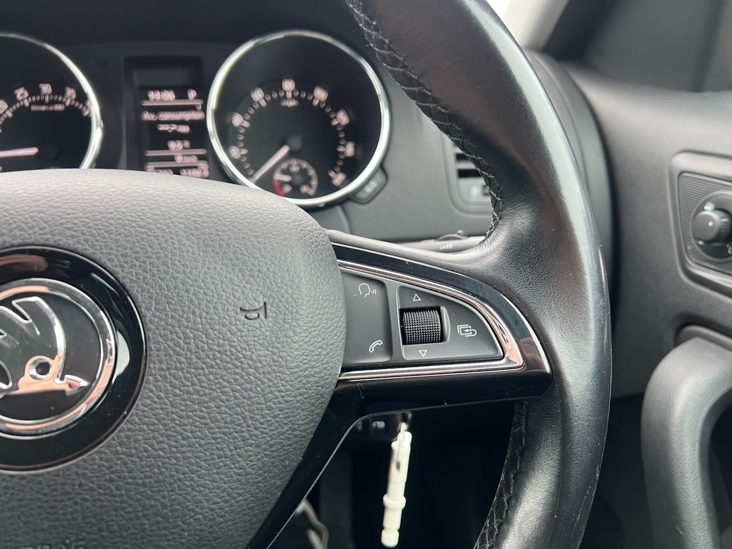 Used Skoda Yeti 2015 for sale - 77247659: Photo 22