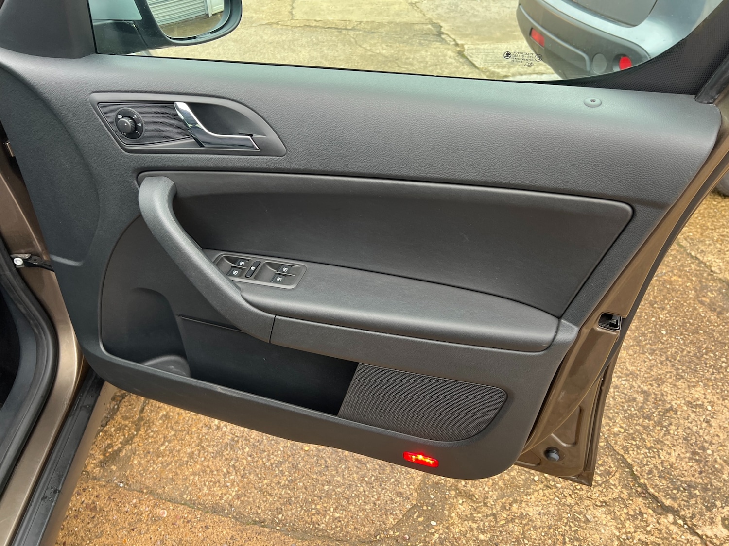 Used Skoda Yeti 2015 for sale - 77247659: Photo 32