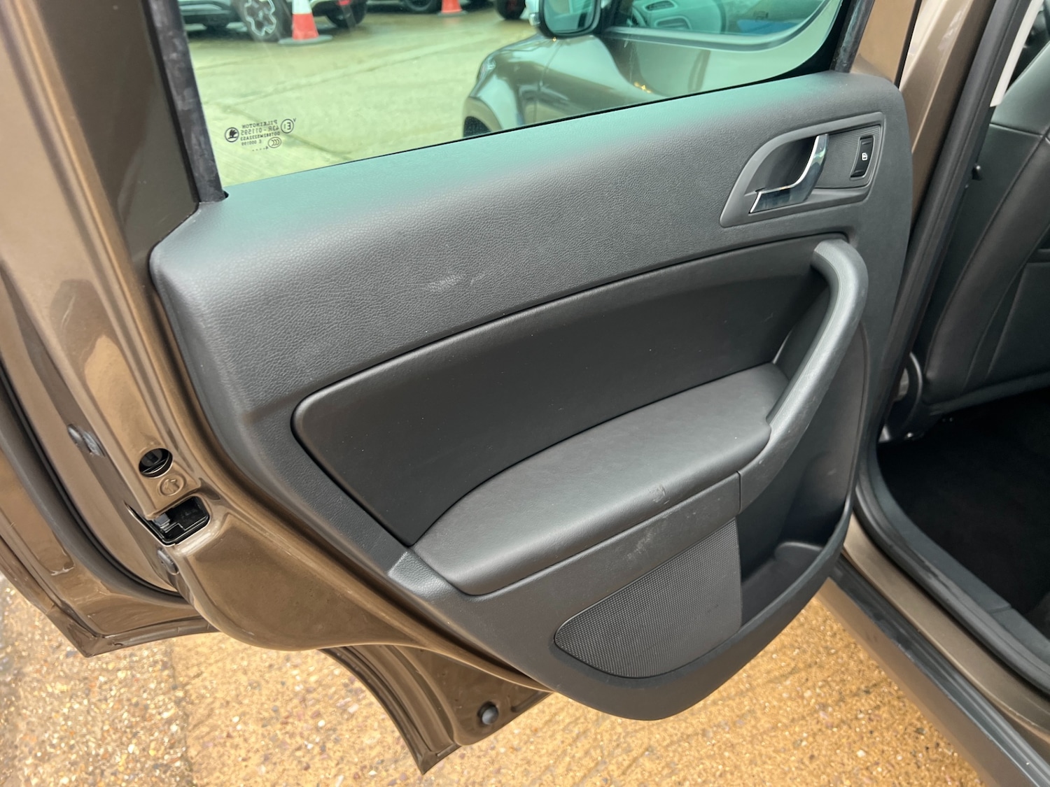 Used Skoda Yeti 2015 for sale - 77247659: Photo 40