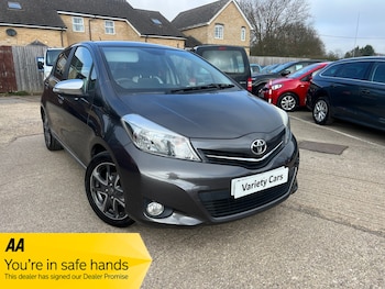 Used Toyota Yaris 2013 for sale - 77763167: Photo