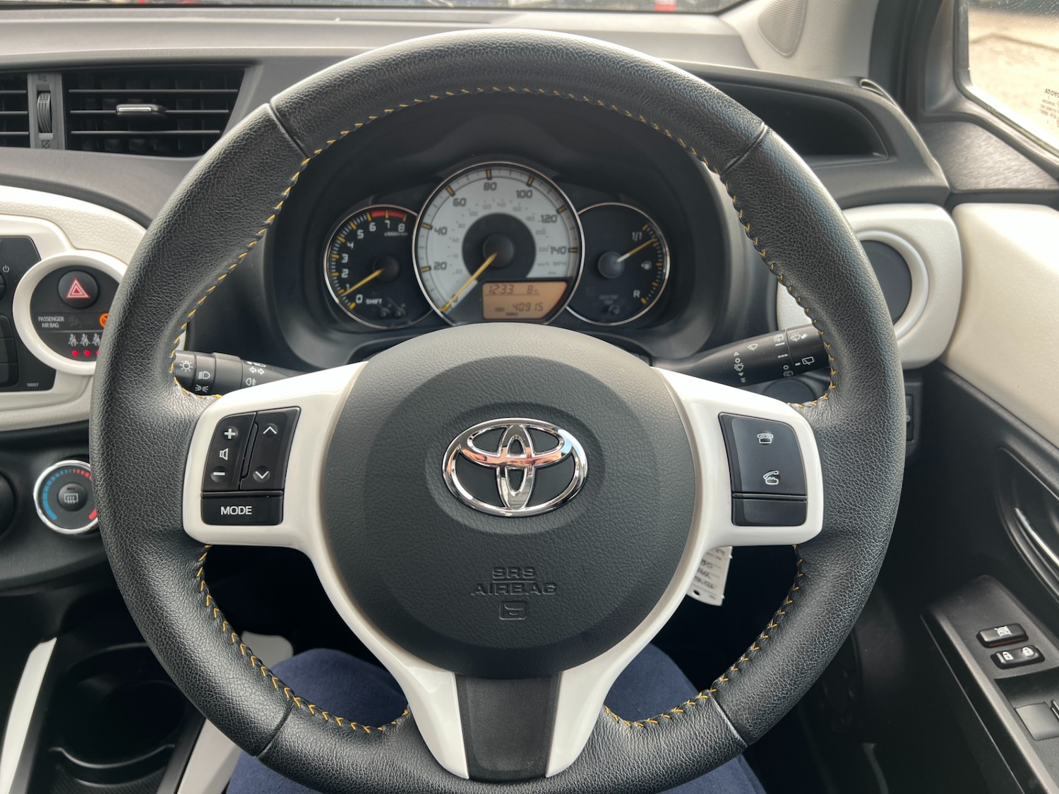 Used Toyota Yaris 2013 for sale - 77763167: Photo 22