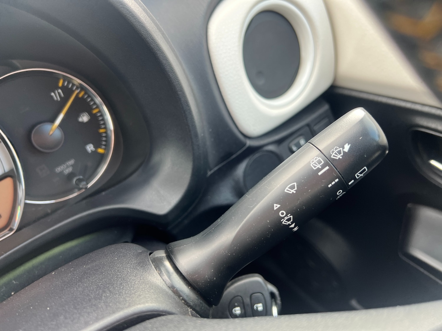 Used Toyota Yaris 2013 for sale - 77763167: Photo 24