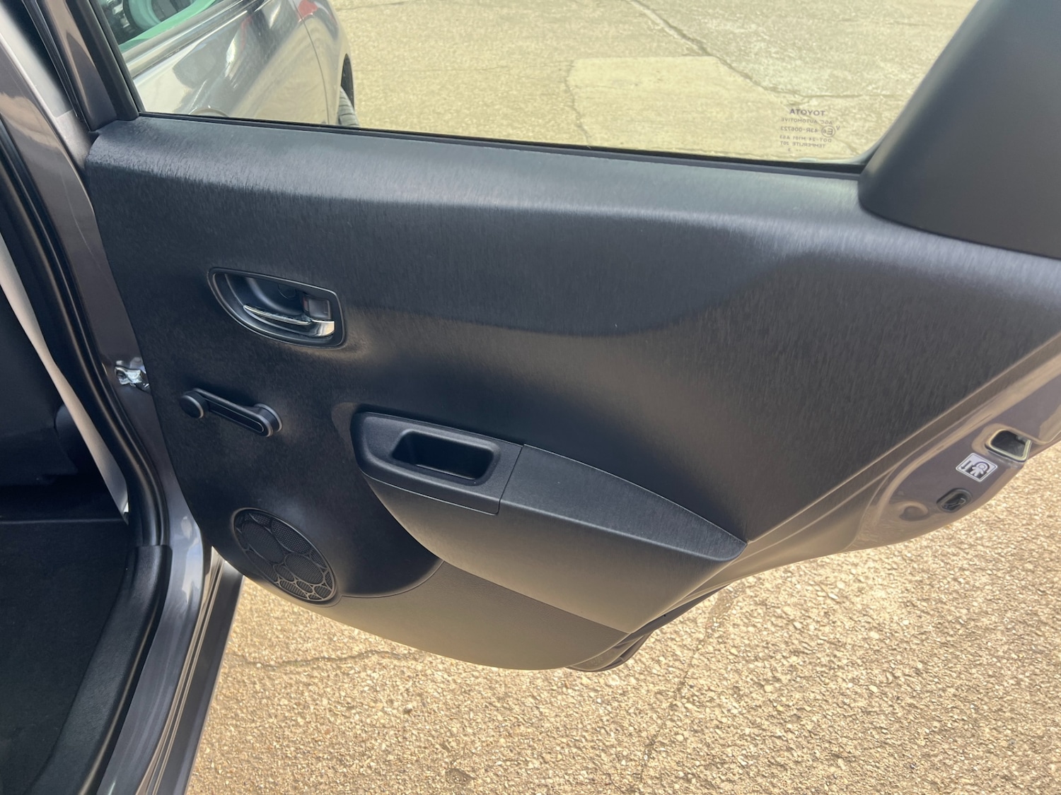 Used Toyota Yaris 2013 for sale - 77763167: Photo 35