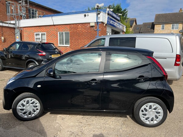 Used Toyota AYGO 2021 for sale - 75639786: Photo 6