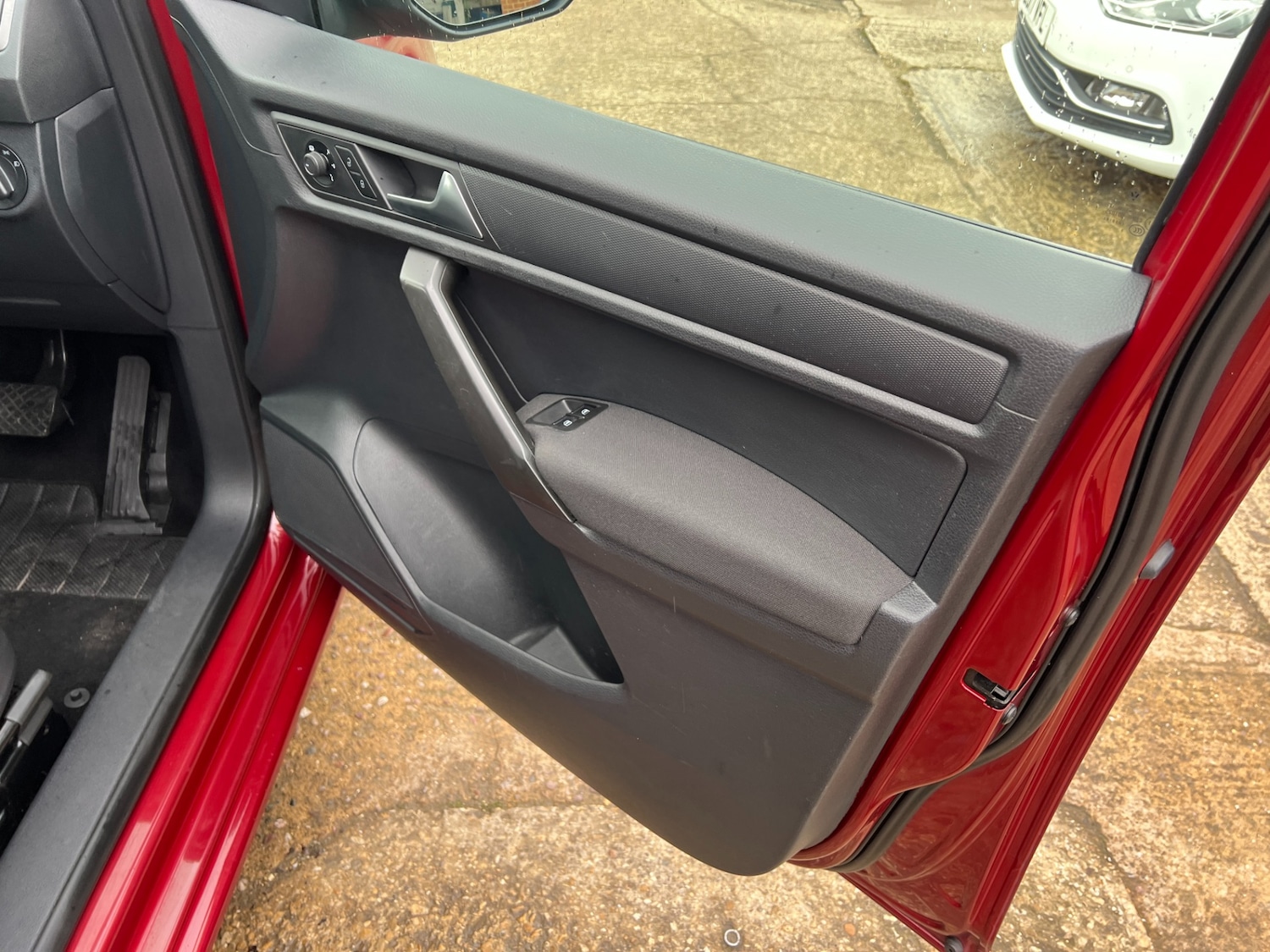 Used Volkswagen Caddy Maxi Life 2020 for sale - 77283529: Photo 32