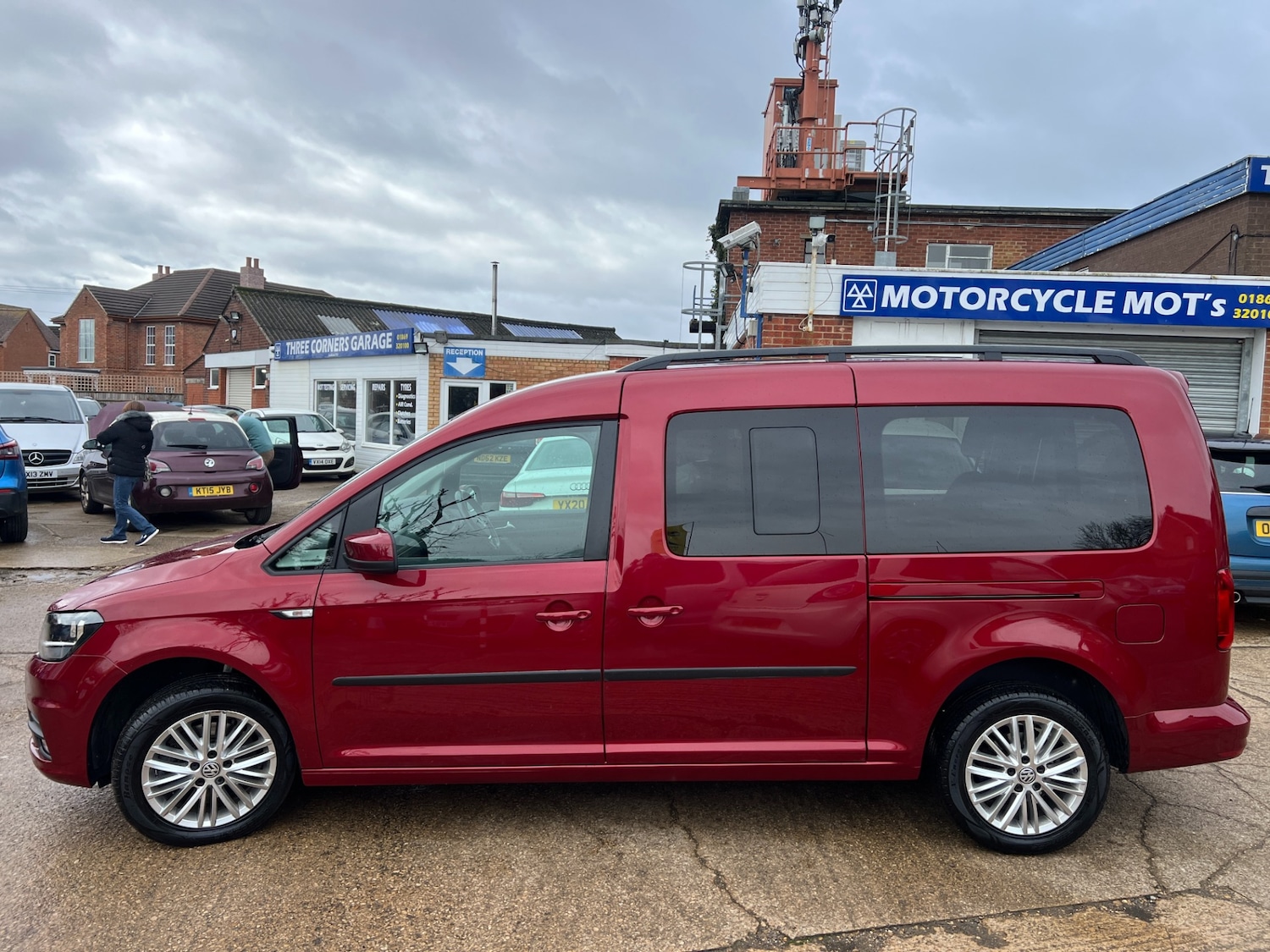 Used Volkswagen Caddy Maxi Life 2020 for sale - 77283529: Photo 4