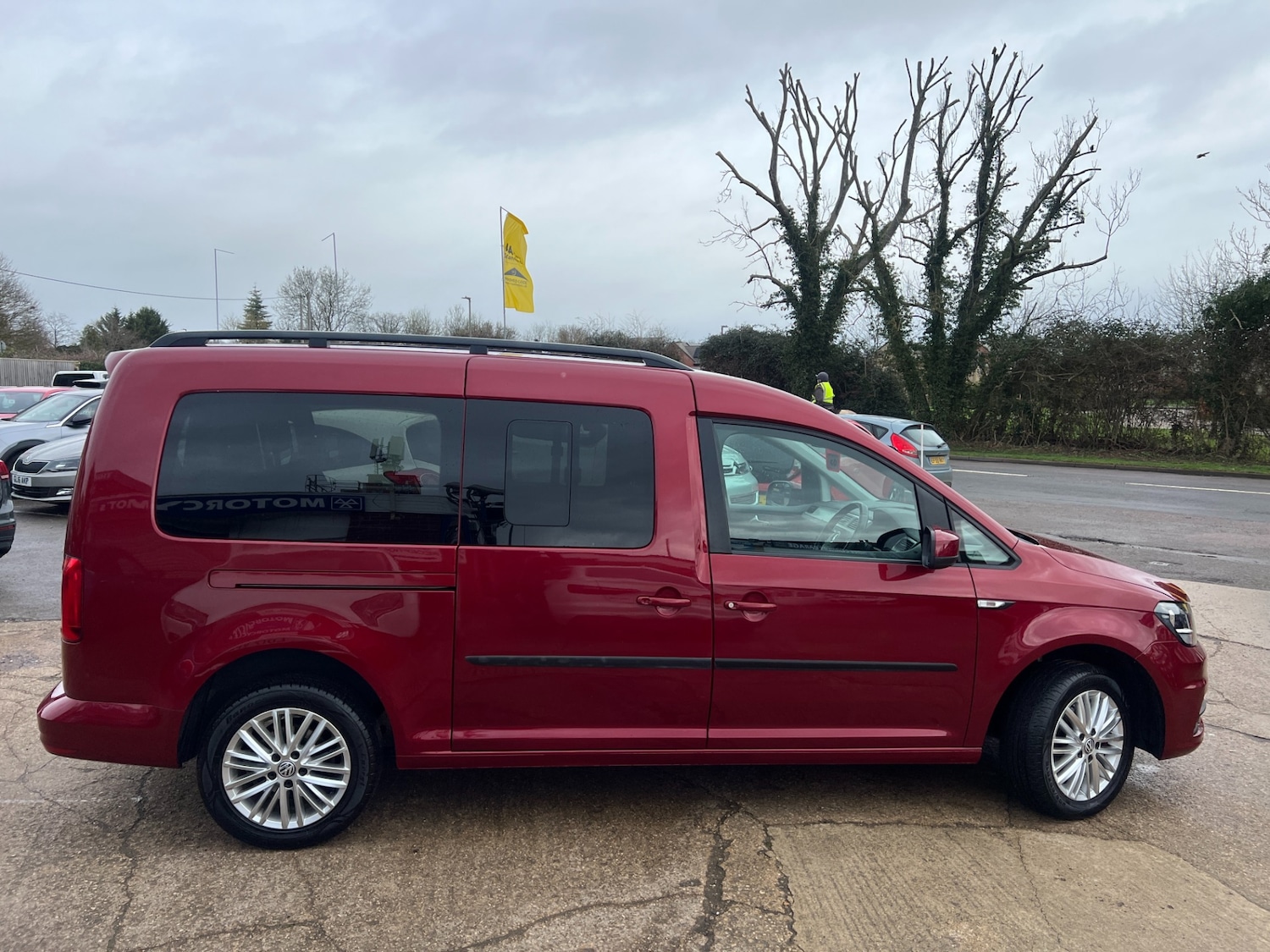 Used Volkswagen Caddy Maxi Life 2020 for sale - 77283529: Photo 8