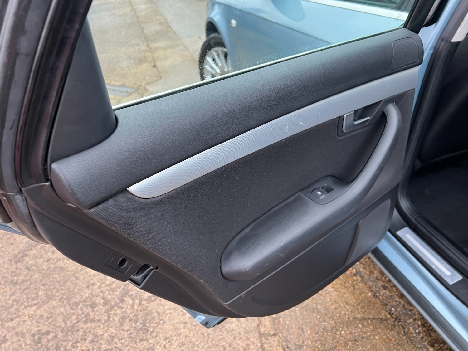 Used Audi A4 2006 for sale - 76738617: Photo 37