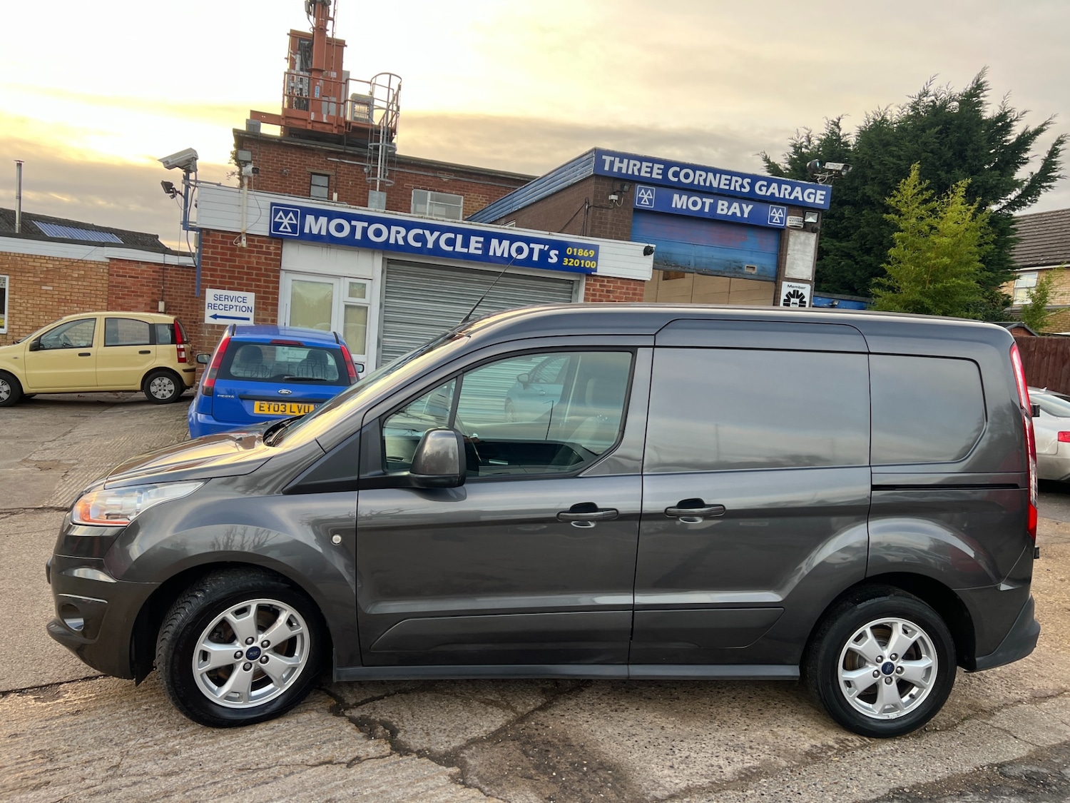 Used Ford Transit Connect 2015 for sale - 76709917: Photo 4