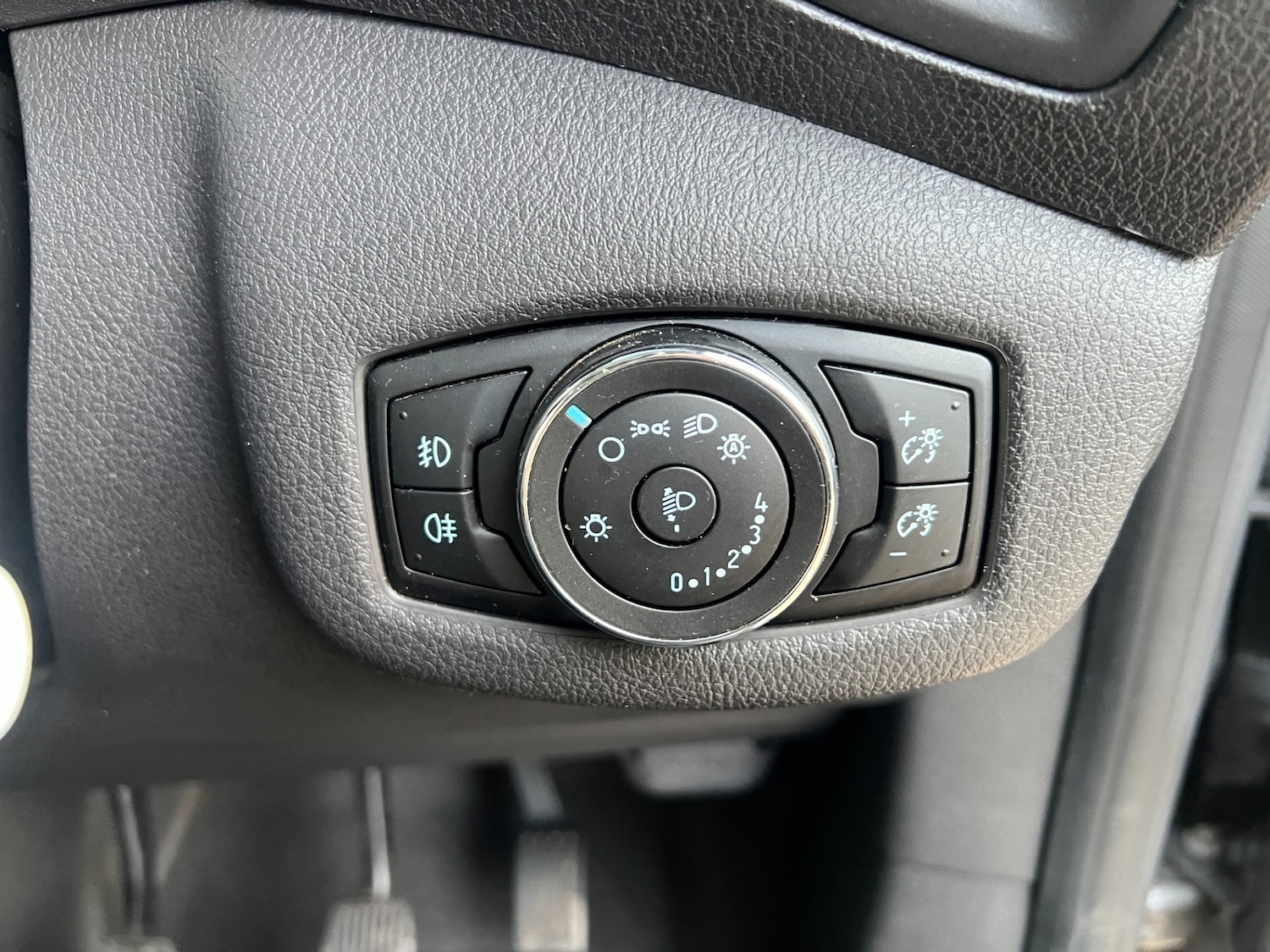 Used Ford Transit Connect 2015 for sale - 76709917: Photo 42