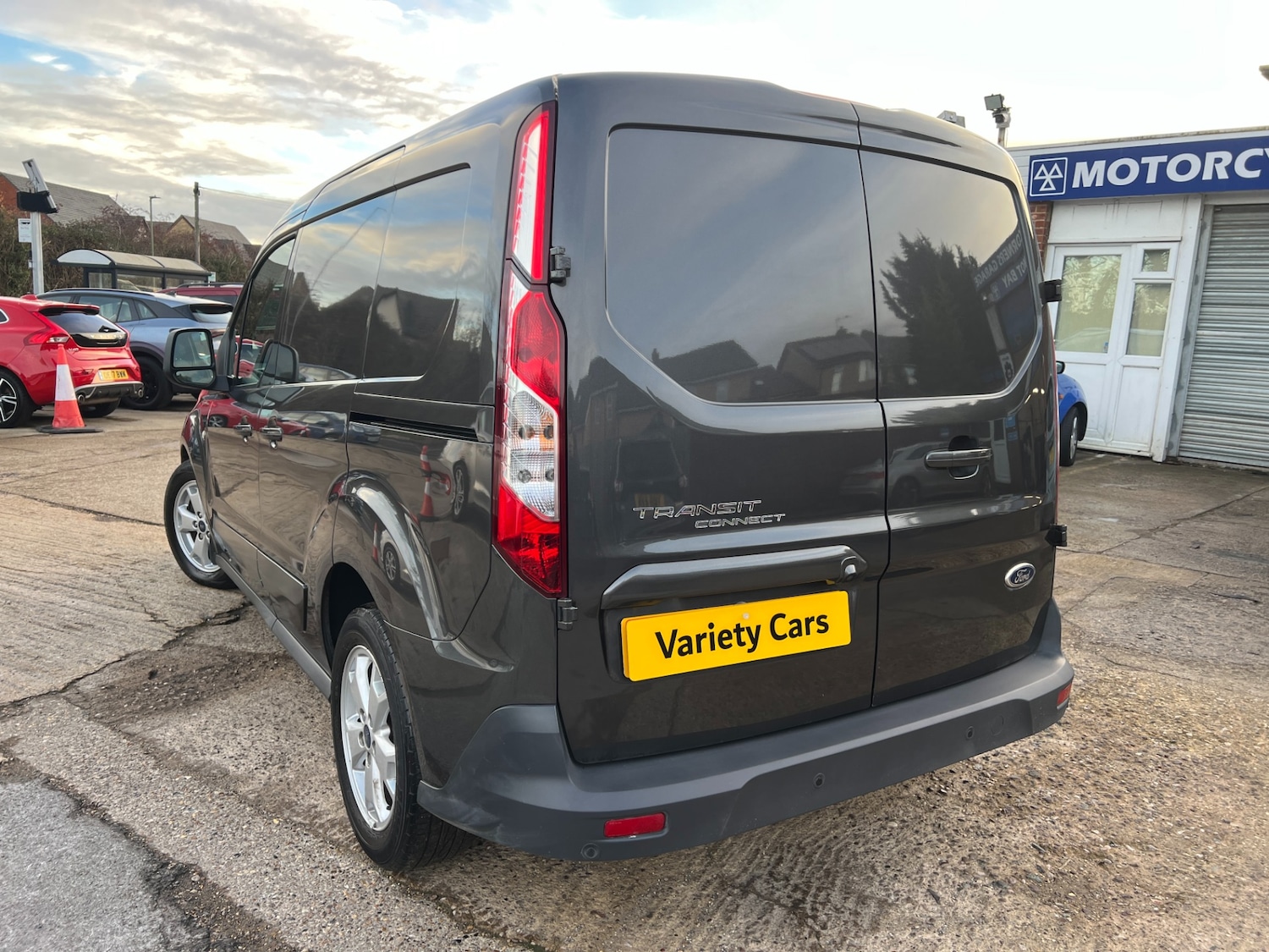 Used Ford Transit Connect 2015 for sale - 76709917: Photo 5