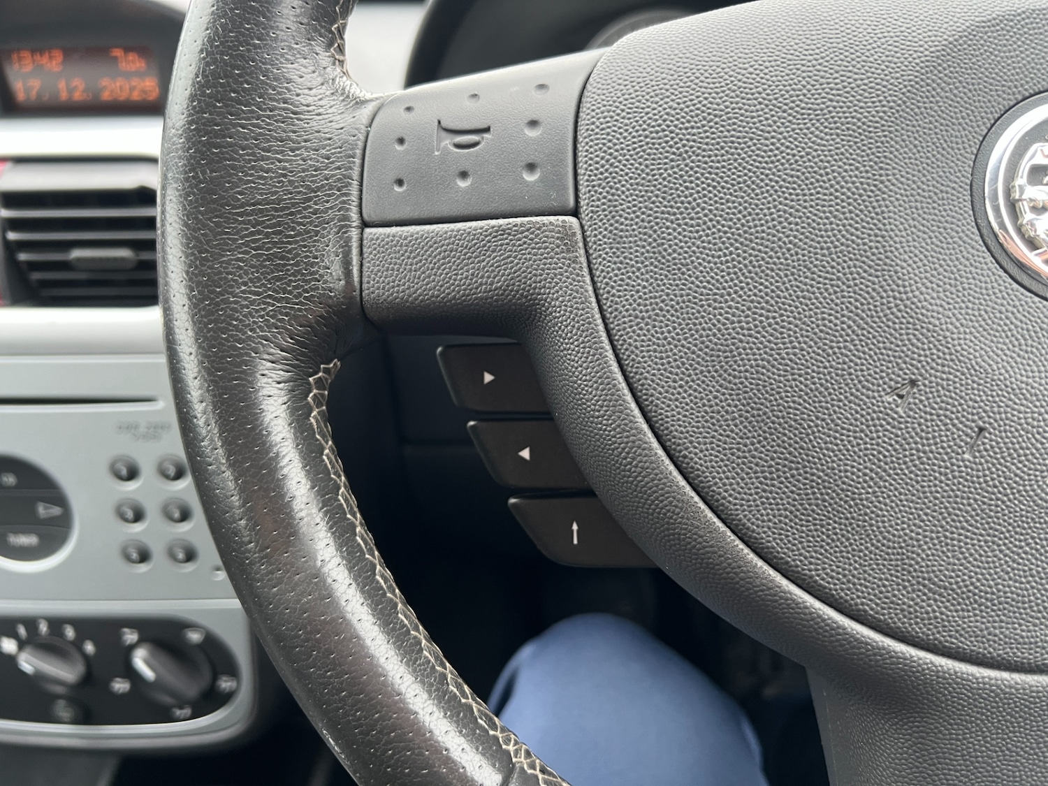 Used Vauxhall Corsa 2002 for sale - 77013183: Photo 22