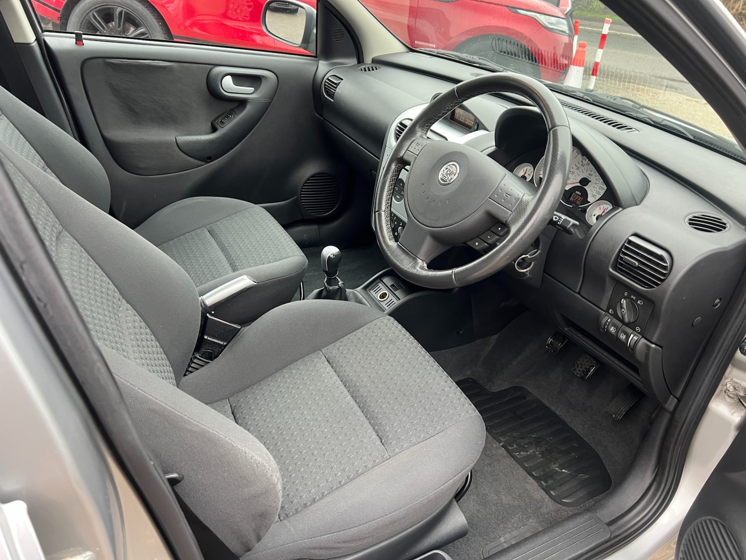 Used Vauxhall Corsa 2002 for sale - 77013183: Photo 24