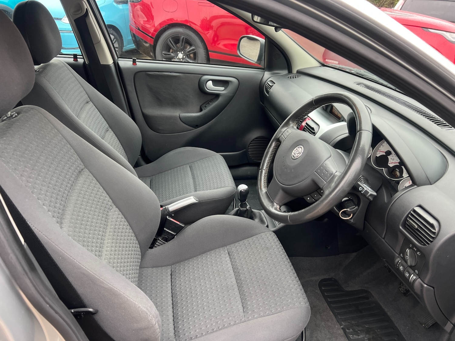 Used Vauxhall Corsa 2002 for sale - 77013183: Photo 25