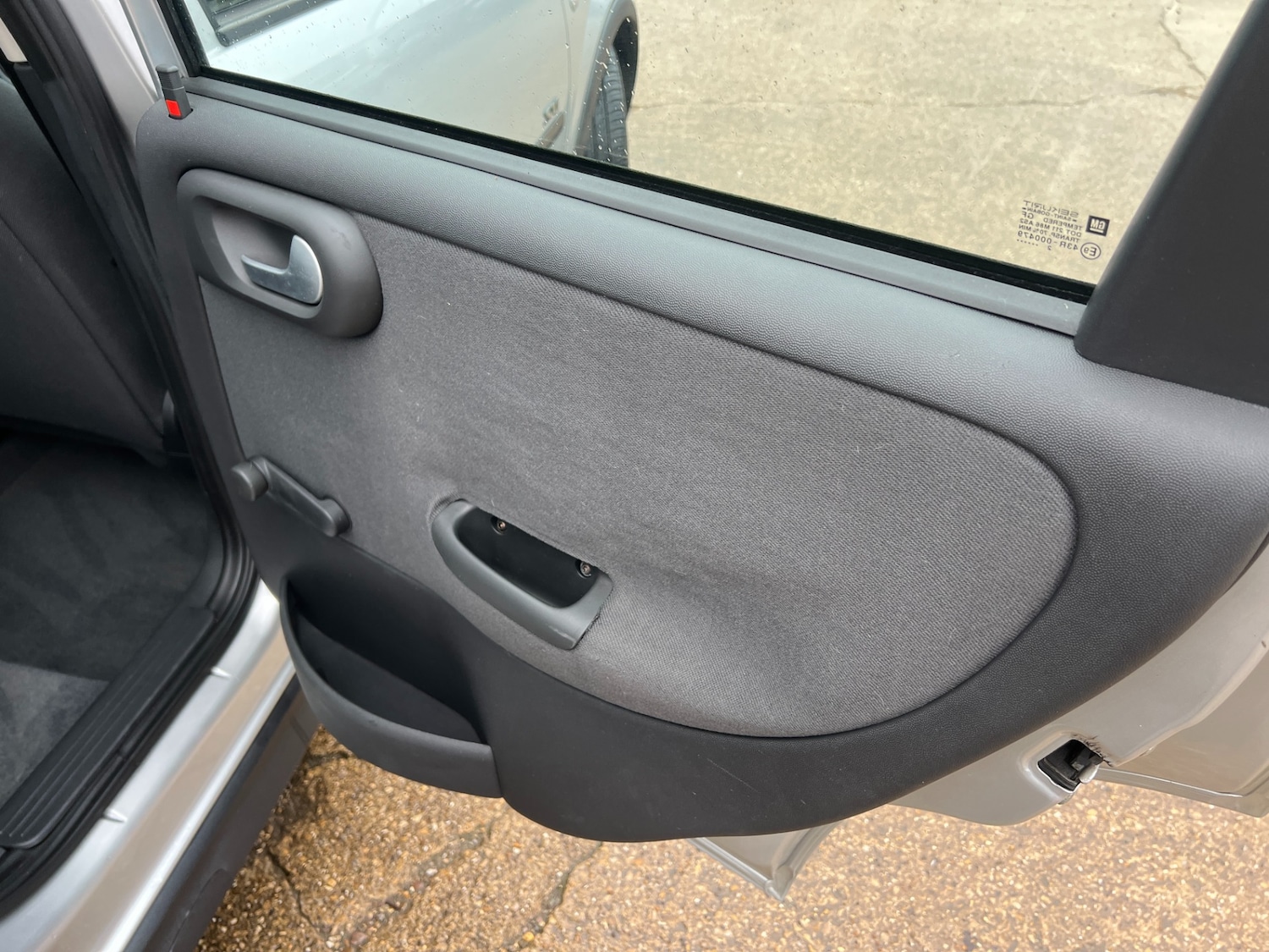 Used Vauxhall Corsa 2002 for sale - 77013183: Photo 31