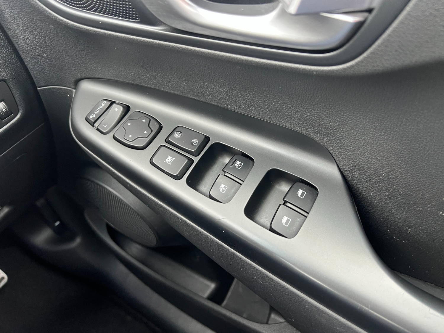 Used Hyundai KONA 2021 for sale - 76466115: Photo 30