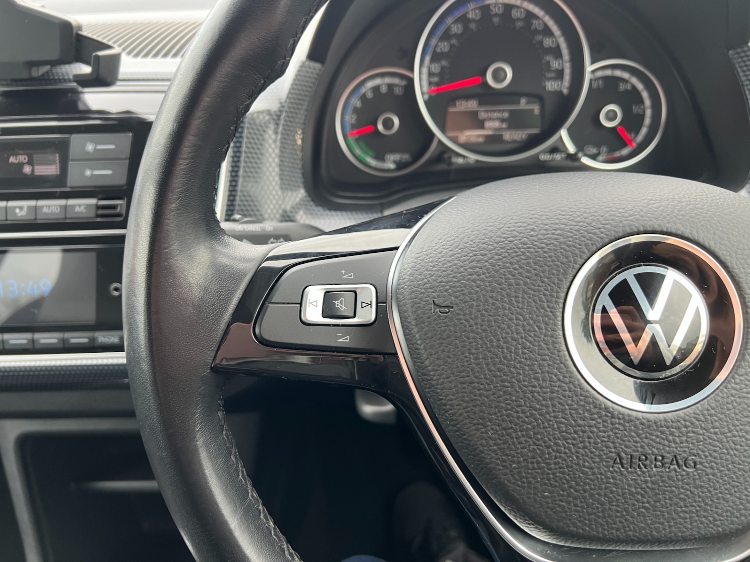 Used Volkswagen up! 2021 for sale - 76980088: Photo 26