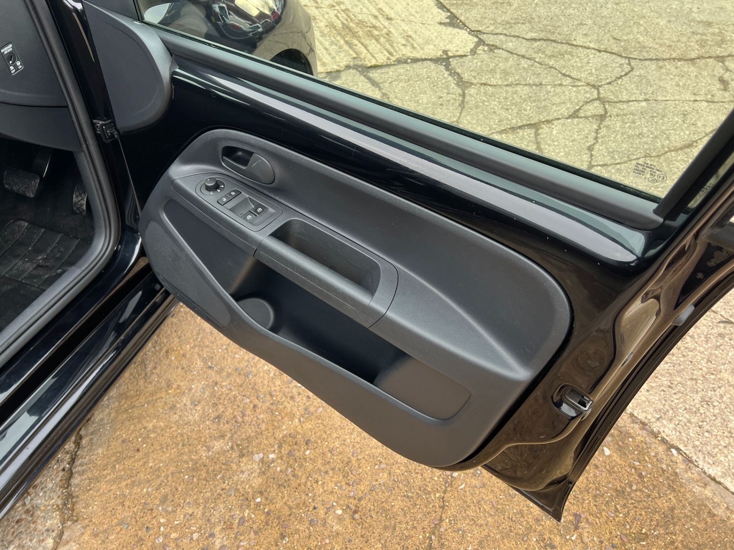 Used Volkswagen up! 2021 for sale - 76980088: Photo 33