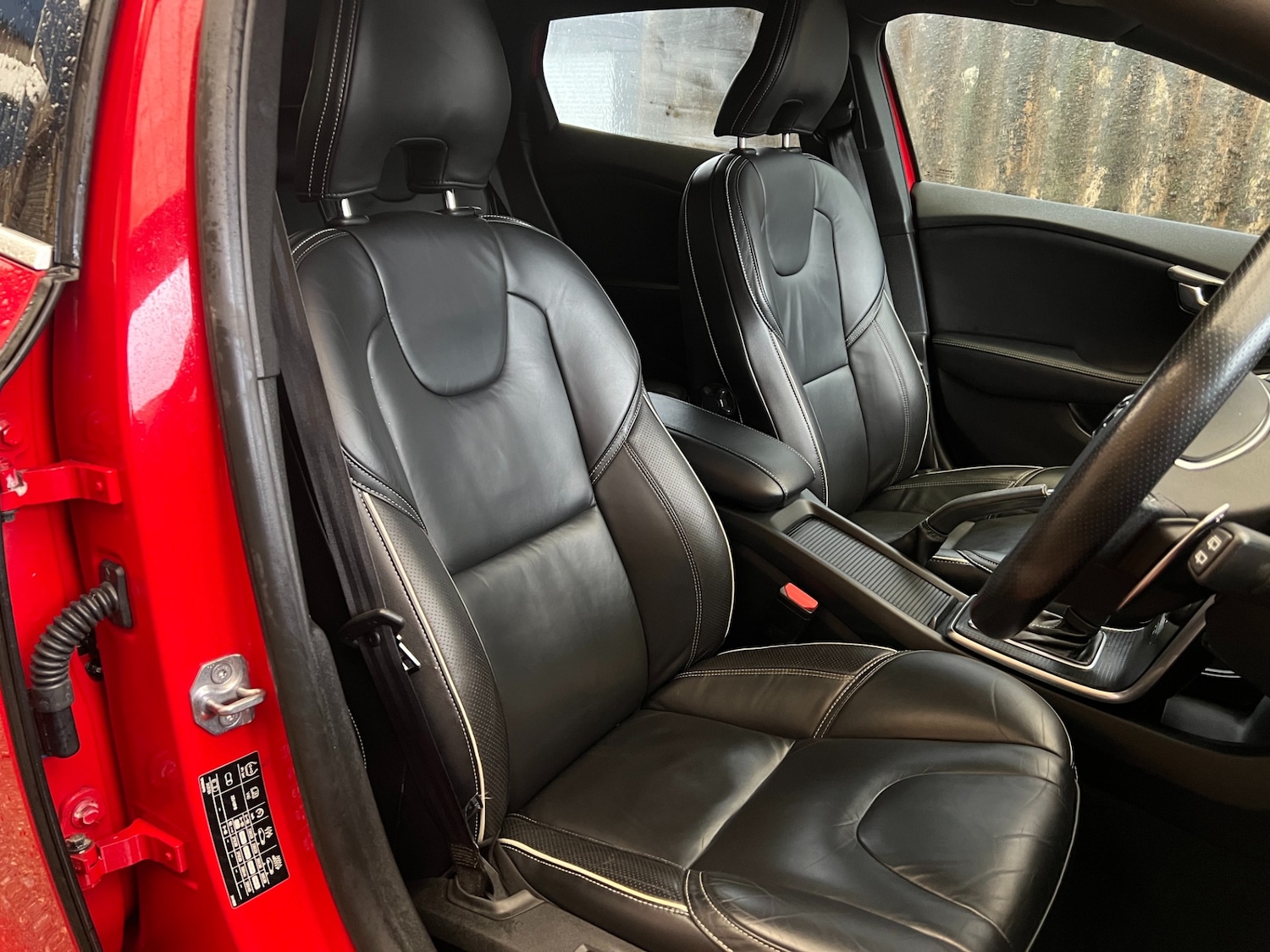 Used Volvo V40 2017 for sale - 76692782: Photo 34