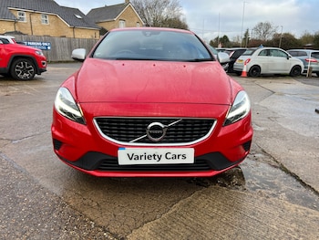 Used Volvo V40 2017 for sale - 76692782: Photo