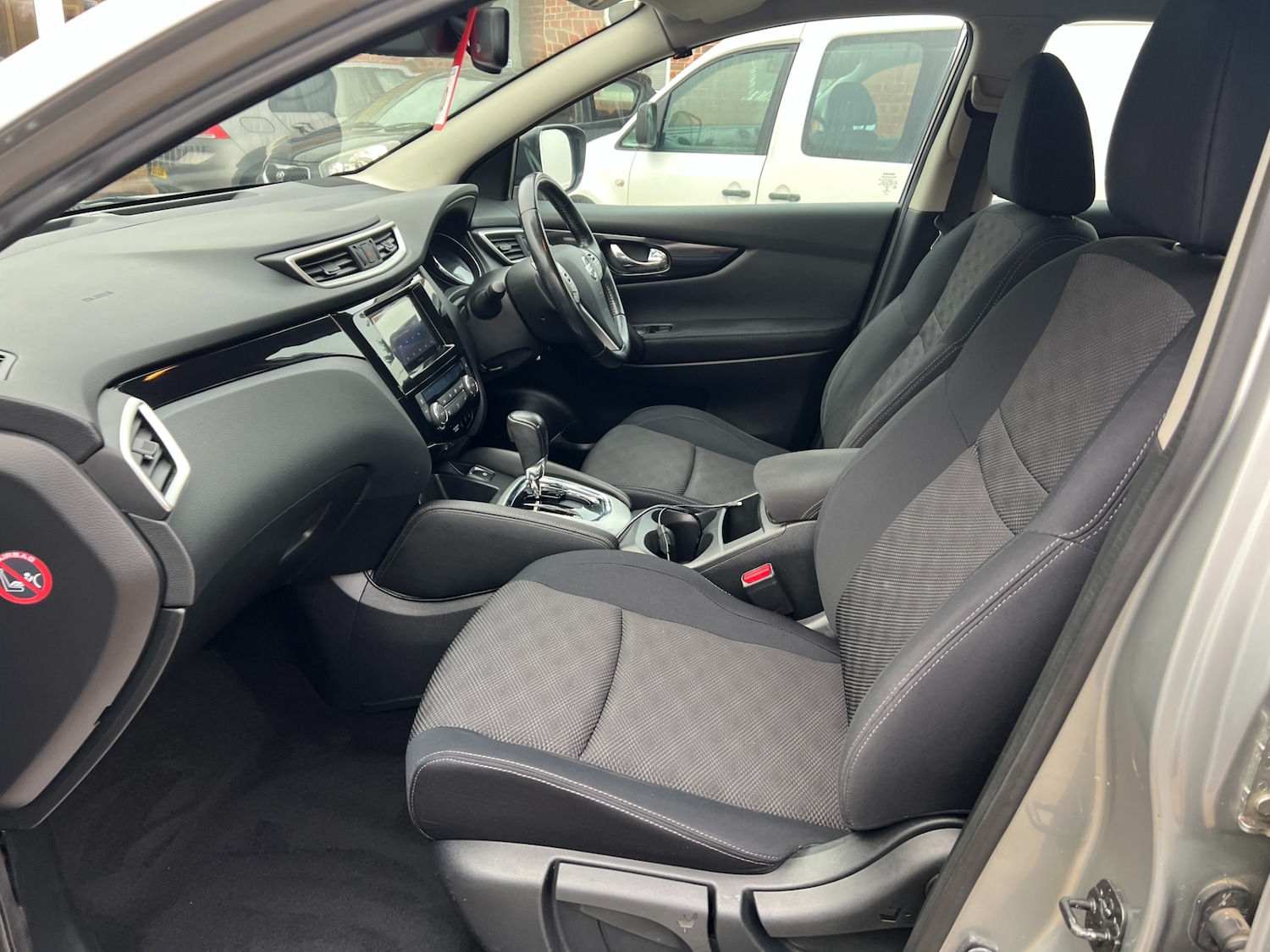 Used Nissan Qashqai 2015 for sale - 76521174: Photo 12