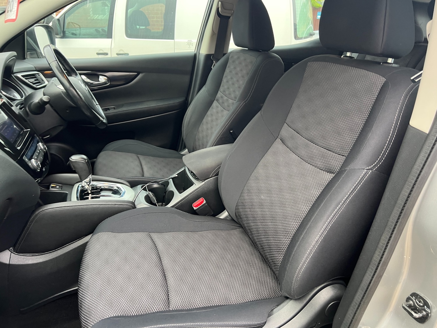 Used Nissan Qashqai 2015 for sale - 76521174: Photo 13