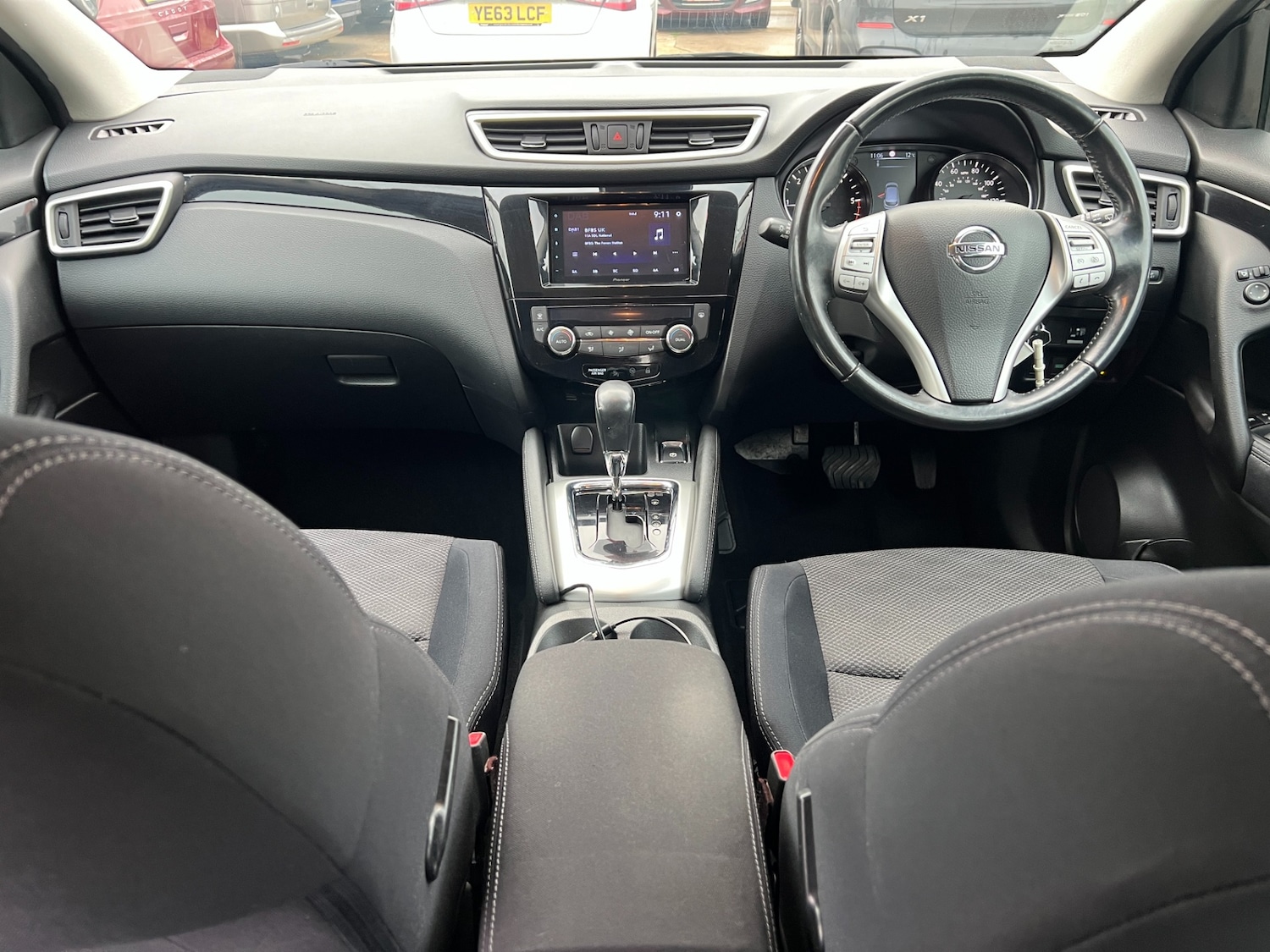 Used Nissan Qashqai 2015 for sale - 76521174: Photo 2