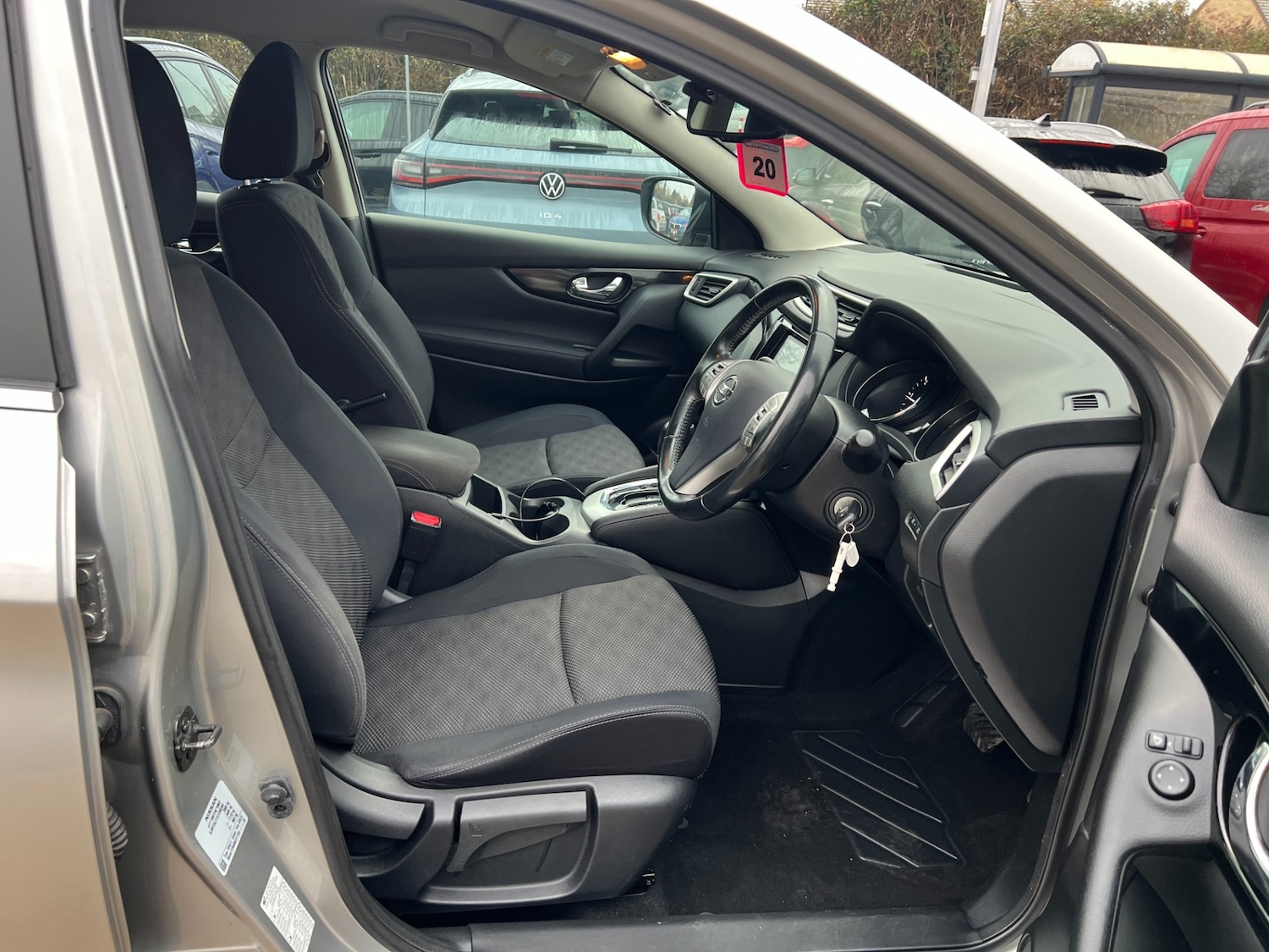 Used Nissan Qashqai 2015 for sale - 76521174: Photo 32