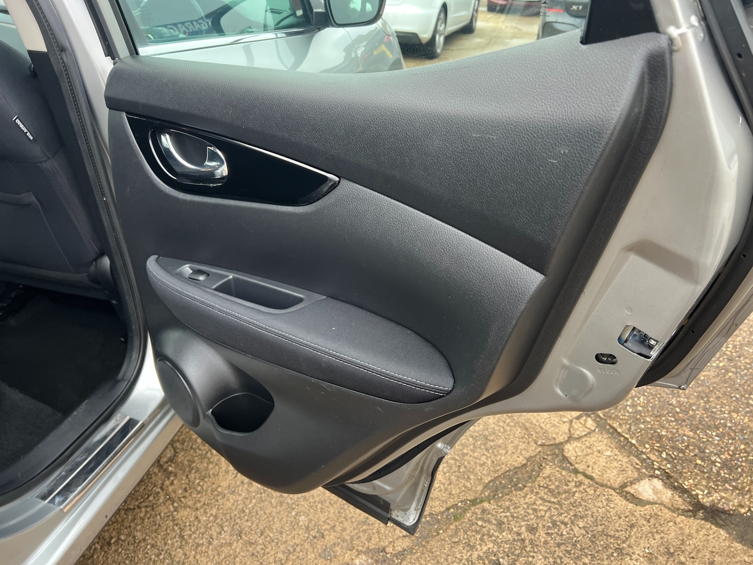 Used Nissan Qashqai 2015 for sale - 76521174: Photo 38